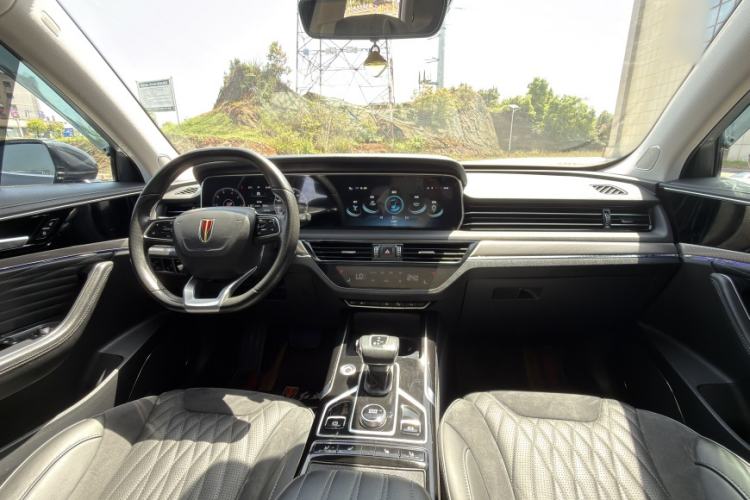 Used Hongqi HS5 2022 Revised Version 2.0T Smart Connect Flagship Edition Interior 4