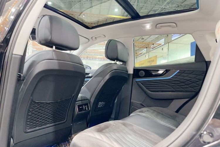 Used Hongqi HS5 2022 Facelifted Version 2.0T Smart Connect Flagship Edition Interior 4