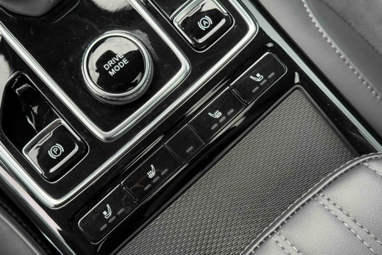 Used Hongqi HS5 2022 2.0T Smart Connect Flagship Enjoyment Purchase Edition Interior 4