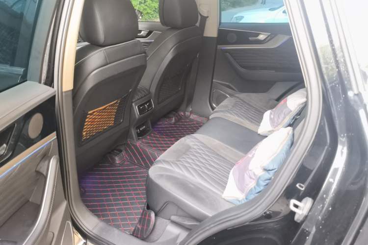 Used Hongqi HS5 2022 Revised Version 2.0T Smart Connect Flagship Edition Interior 4