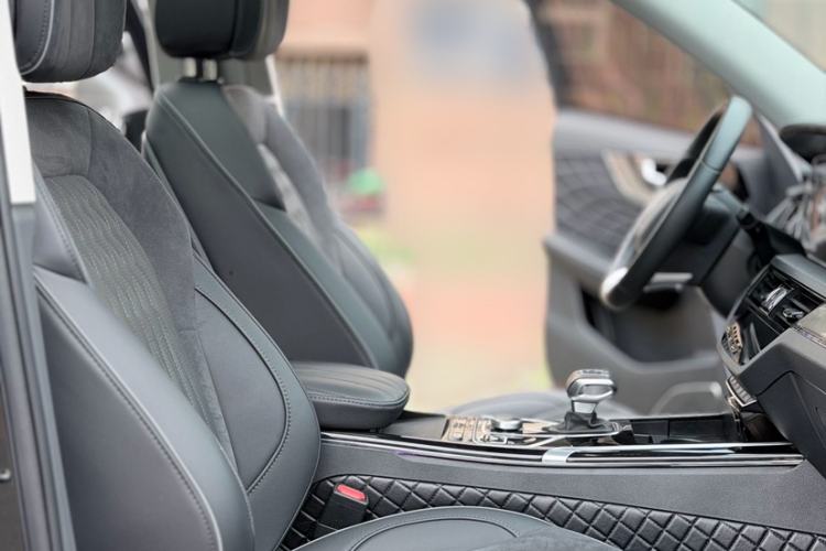Used Hongqi HS5 2022 Revised Version 2.0T Smart Connect Flagship Edition Interior 6