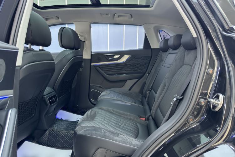 Used Hongqi HS5 2022 2.0T Smart Connect Flagship Edition Interior 6