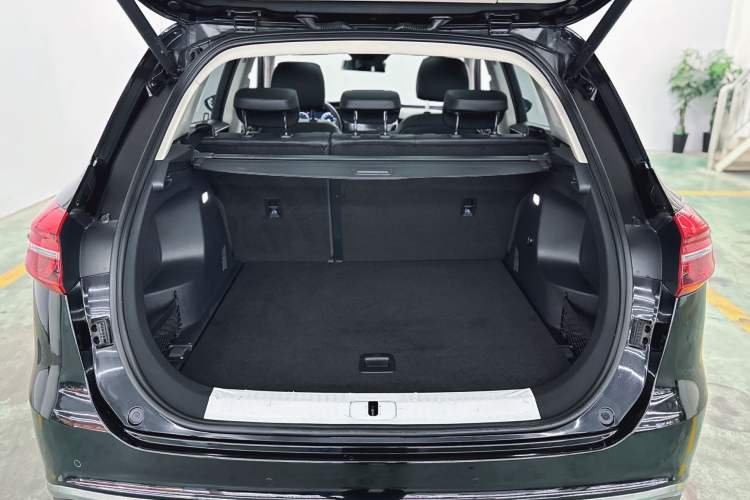 Used Hongqi HS5 2022 Revised Version 2.0T Smart Connect Flagship Edition Interior 7