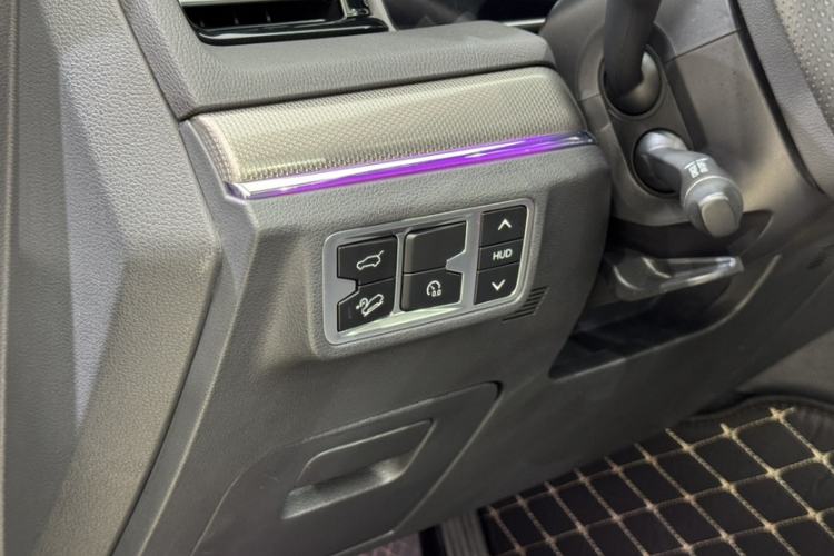 Used Hongqi HS5 2022 Revised Version 2.0T Smart Connect Flagship Edition Interior 7