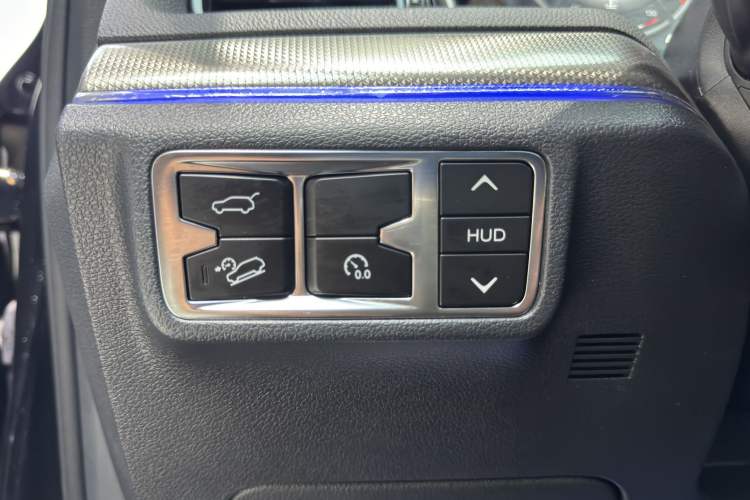 Used Hongqi HS5 2022 2.0T Smart Connect Flagship Edition Interior 8
