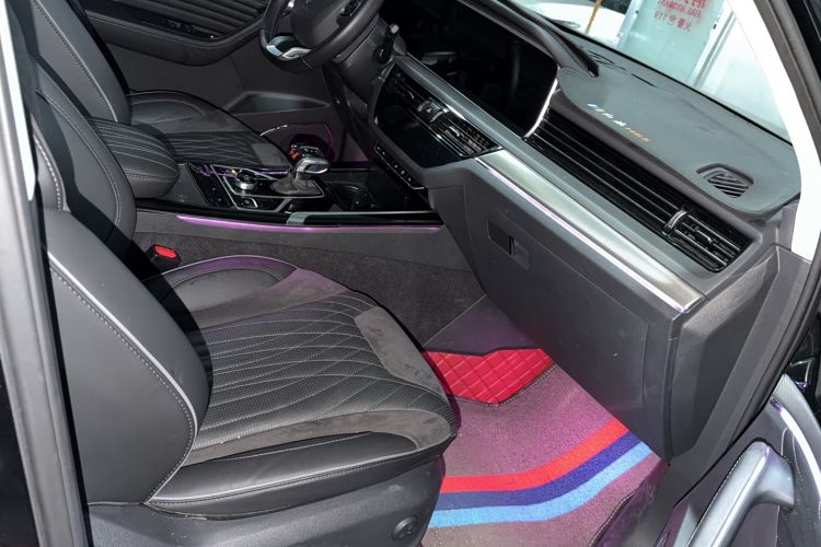 Used Hongqi HS5 2022 Revised Version 2.0T Smart Connect Flagship Edition Interior 8