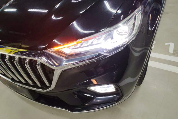 Used Hongqi HS5 2022 Revised Version 2.0T Smart Connect Flagship Edition Left Front Headlight