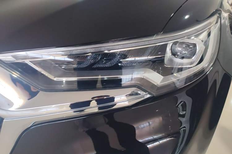 Used Hongqi HS5 2022 Revised Version 2.0T Smart Connect Flagship Edition Left Front Headlight