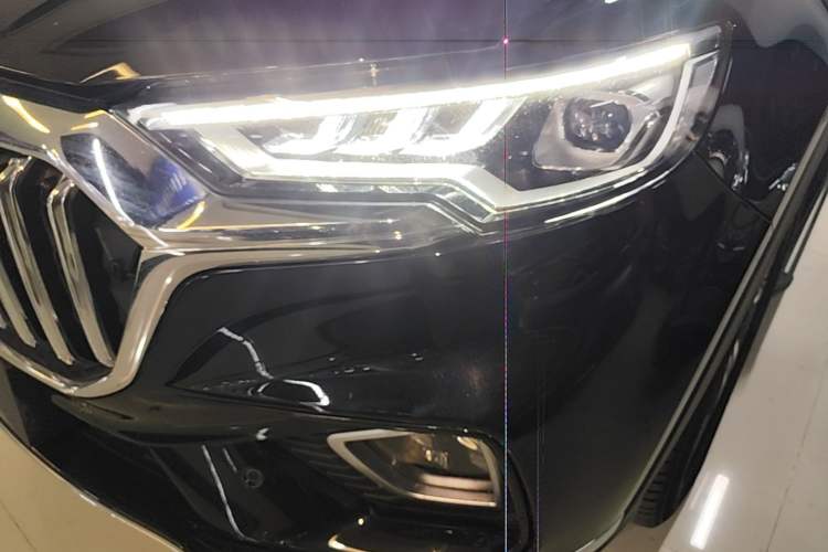 Used Hongqi HS5 2022 Revised Version 2.0T Smart Connect Flagship Edition Left Front Headlight