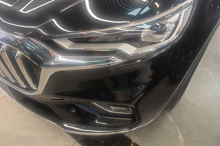 Used Hongqi HS5 2022 Revised Version 2.0T Smart Connect Flagship Edition Left Front Headlight