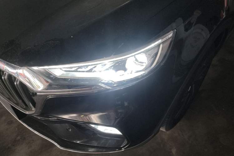 Used Hongqi HS5 2022 Revised Version 2.0T Smart Connect Flagship Edition Left Front Headlight
