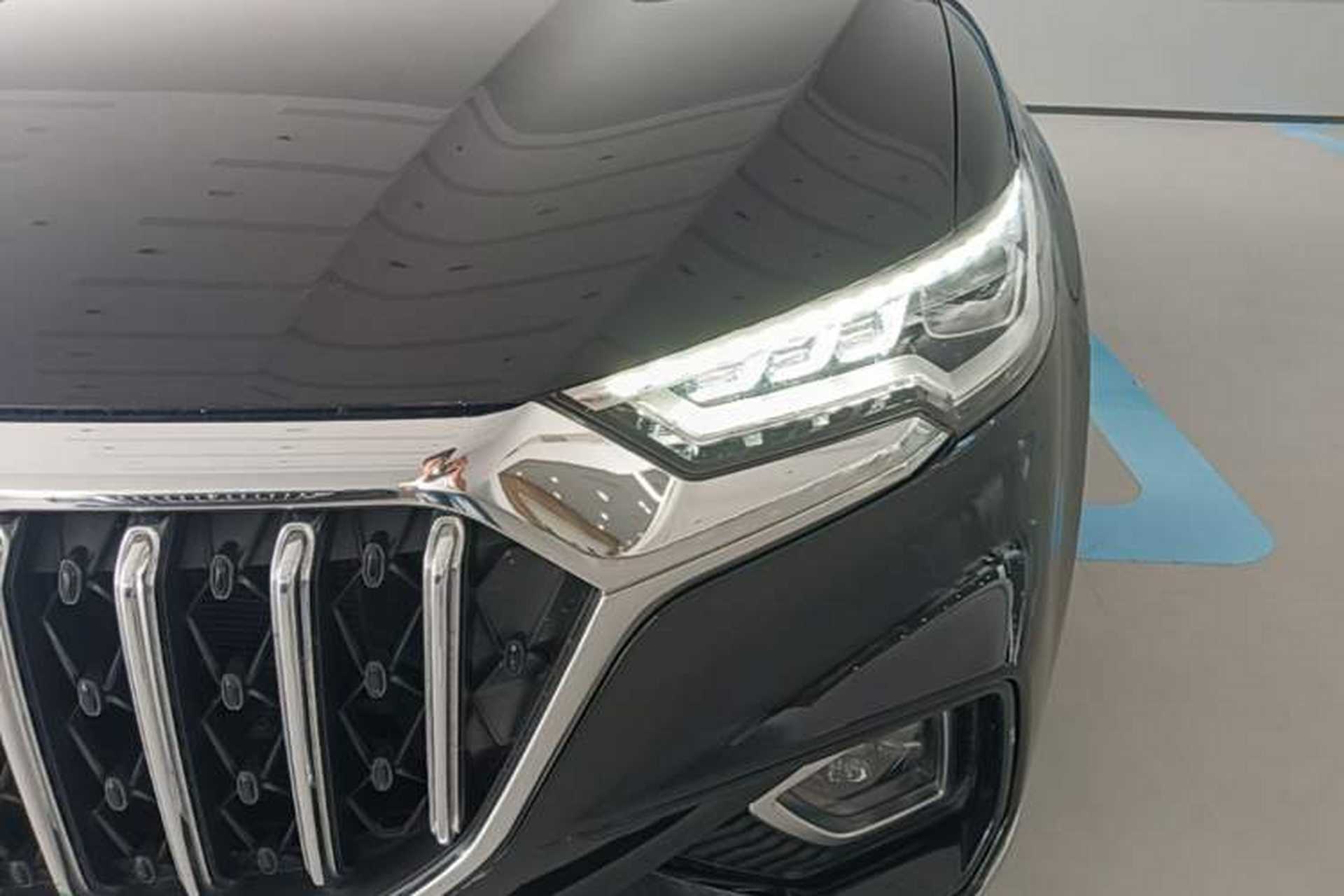 Used Hongqi HS5 2022 Revised Version 2.0T Smart Connect Flagship Edition Left Front Headlight
