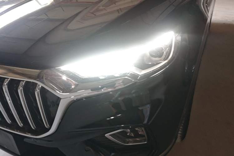 Used Hongqi HS5 2022 Facelifted Version 2.0T Smart Connect Flagship All-Wheel-Drive Edition Left Front Headlight