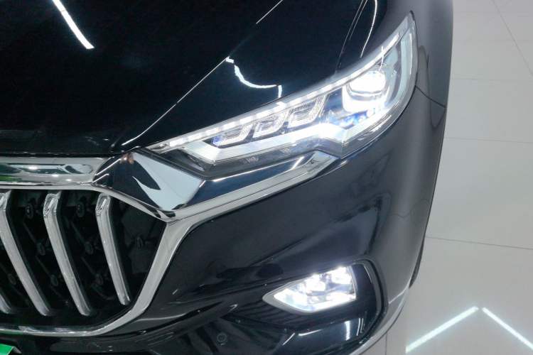 Used Hongqi HS5 2022 Facelifted Version 2.0T Smart Connect Flagship All-Wheel-Drive Edition Left Front Headlight