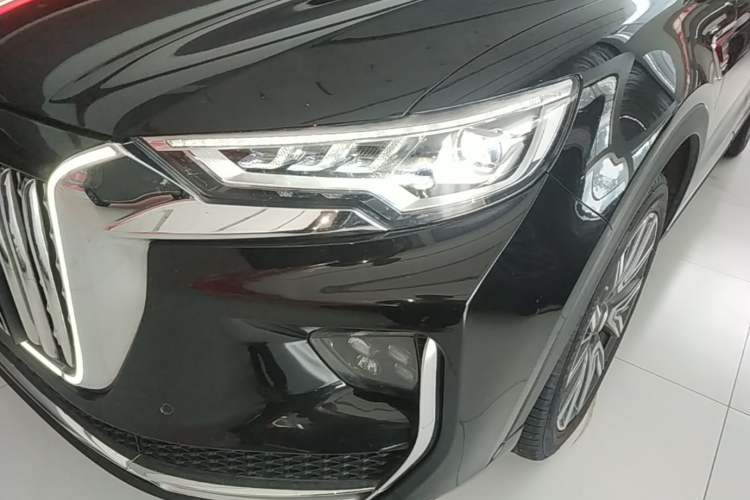 Used Hongqi HS5 2022 Facelifted Version 2.0T Smart Connect Flagship All-Wheel-Drive Edition Left Front Headlight
