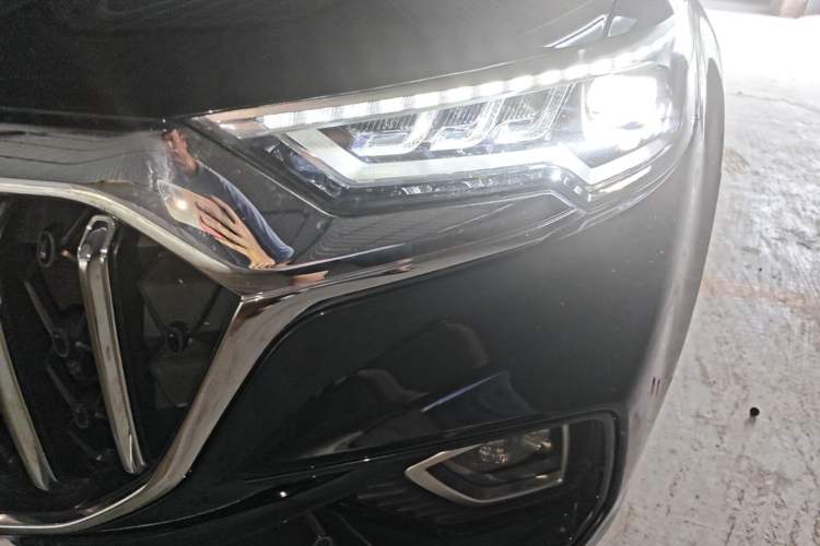 Used Hongqi HS5 2022 Revised Version 2.0T Smart Connect Flagship Edition Left Front Headlight
