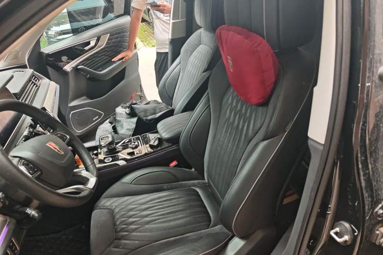 Used Hongqi HS5 2022 Revised Version 2.0T Smart Connect Flagship Edition Left Front Seat