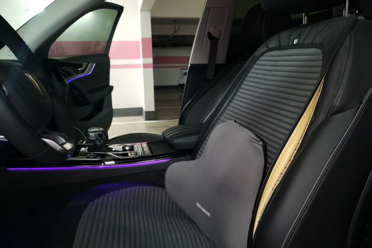 Used Hongqi HS5 2022 Facelifted Version 2.0T Smart Connect Flagship All-Wheel-Drive Edition Left Front Seat