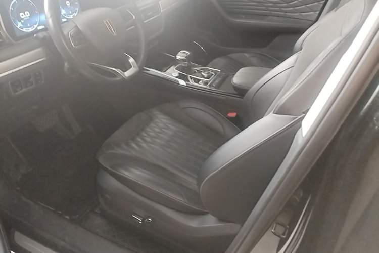 Used Hongqi HS5 2022 Facelifted Version 2.0T Smart Connect Flagship All-Wheel-Drive Edition Left Front Seat