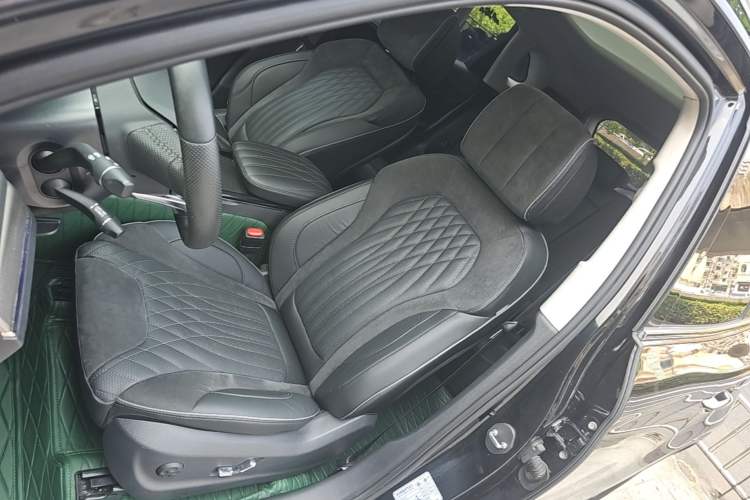 Used Hongqi HS5 2022 Revised Version 2.0T Smart Connect Flagship Edition Left Front Seat