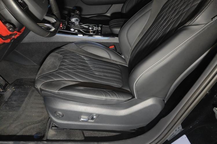 Used Hongqi HS5 2022 Revised Version 2.0T Smart Connect Flagship Edition Left Front Seat