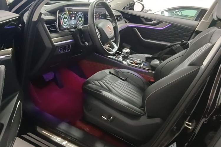 Used Hongqi HS5 2022 Facelifted Version 2.0T Smart Connect Flagship All-Wheel-Drive Edition Left Front Seat