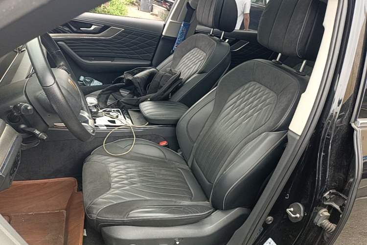 Used Hongqi HS5 2022 2.0T Smart Connect Flagship Edition Left Front Seat