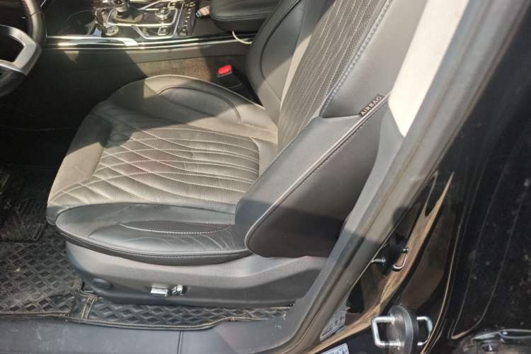 Used Hongqi HS5 2022 Revised Version 2.0T Smart Connect Flagship Edition Left Front Seat