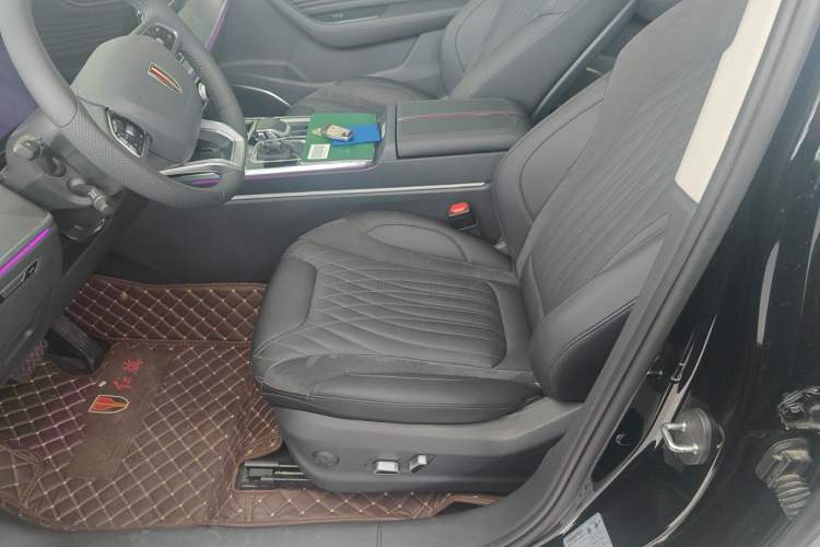 Used Hongqi HS5 2022 2.0T Smart Connect Flagship All-Wheel-Drive Version Left Front Seat