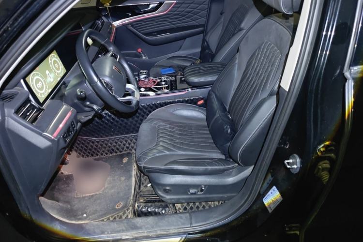 Used Hongqi HS5 2022 Facelifted Version 2.0T Smart Connect Flagship All-Wheel-Drive Edition Left Front Seat