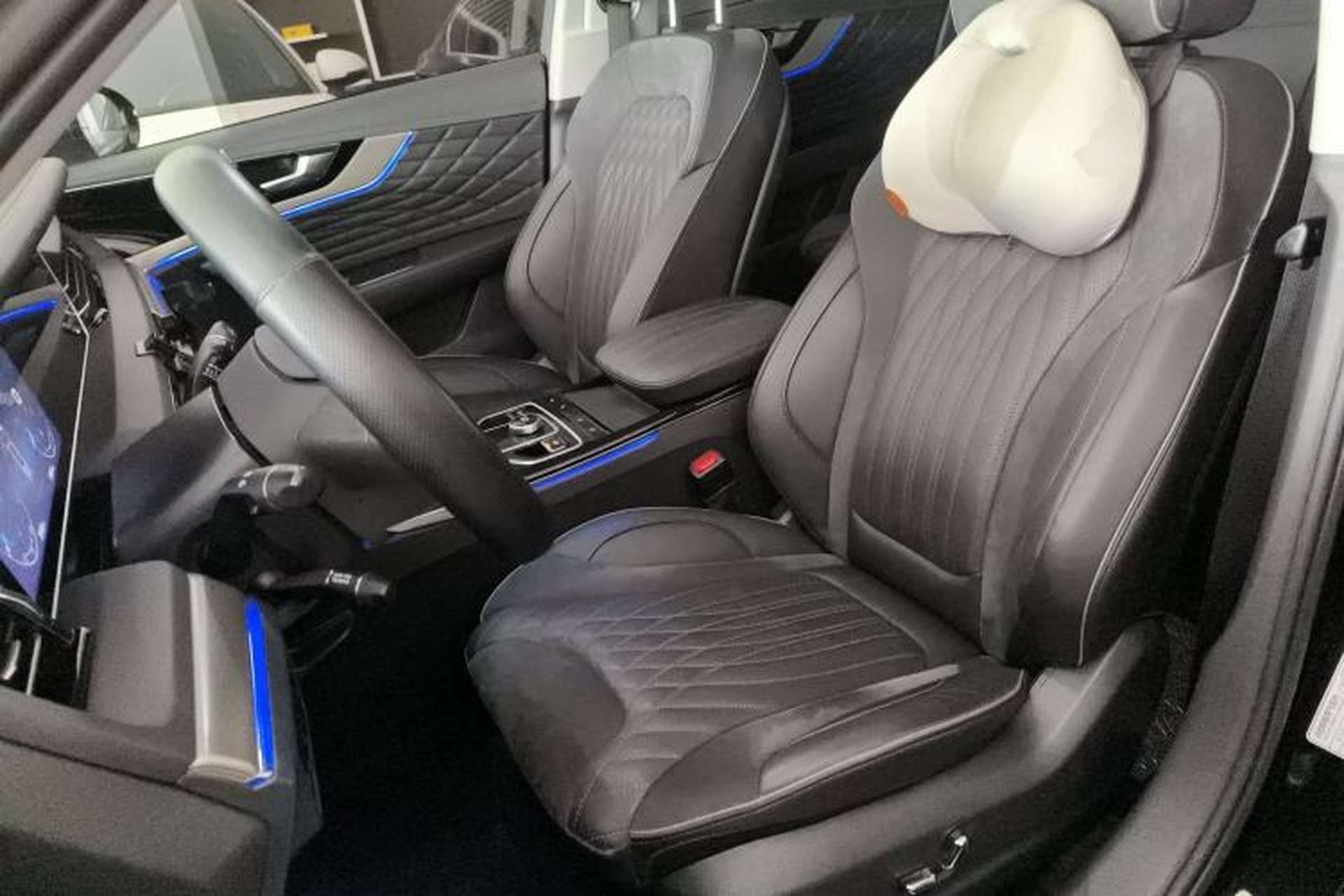 Used Hongqi HS5 2022 Revised Version 2.0T Smart Connect Flagship Edition Left Front Seat