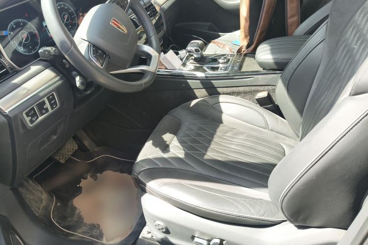 Used Hongqi HS5 2022 2.0T Smart Connect Flagship All-Wheel-Drive Version Left Front Seat