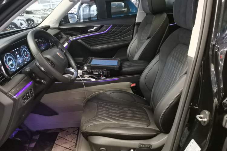 Used Hongqi HS5 2022 2.0T Smart Connect Flagship All-Wheel-Drive Version Left Front Seat