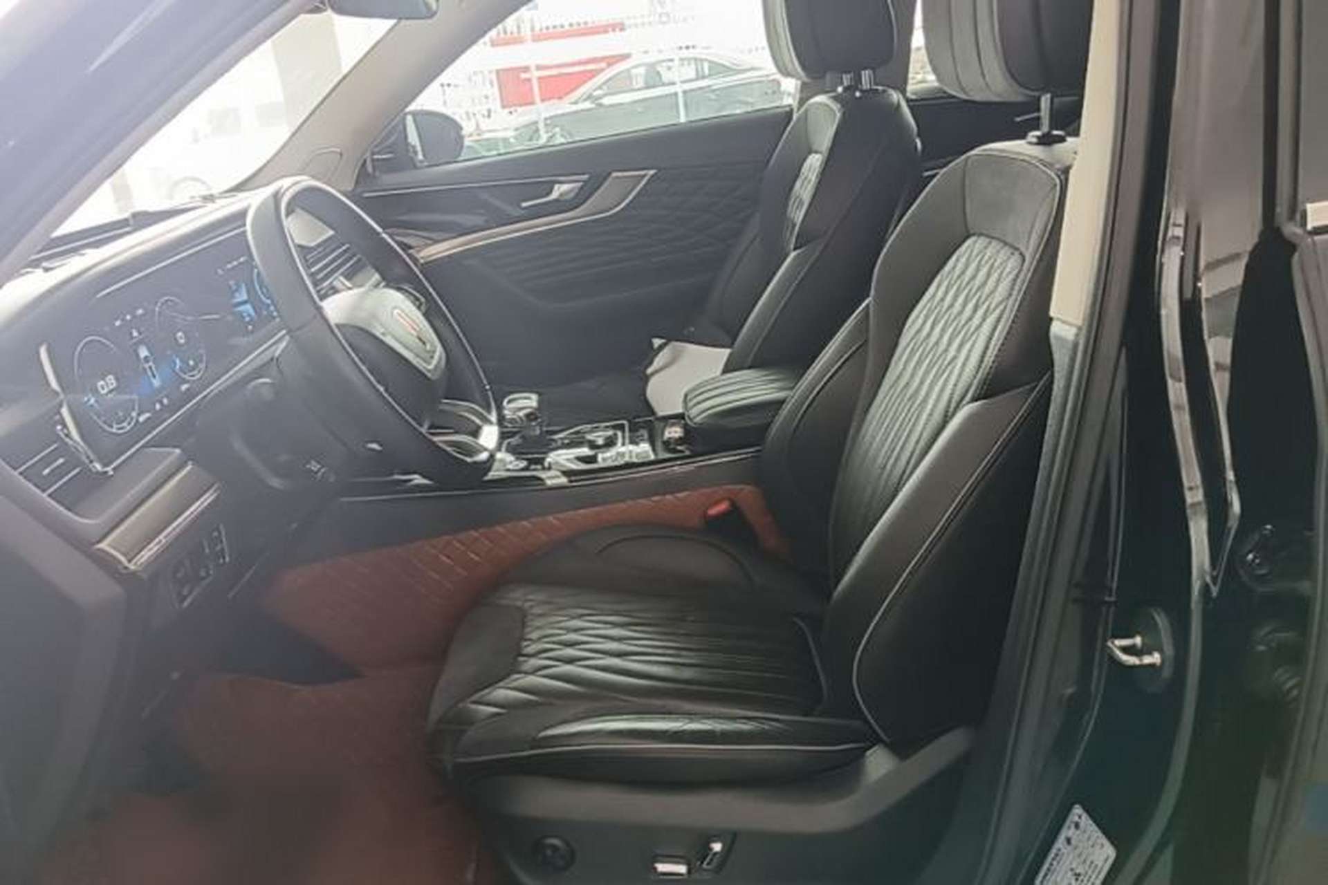 Used Hongqi HS5 2022 Revised Version 2.0T Smart Connect Flagship Edition Left Front Seat