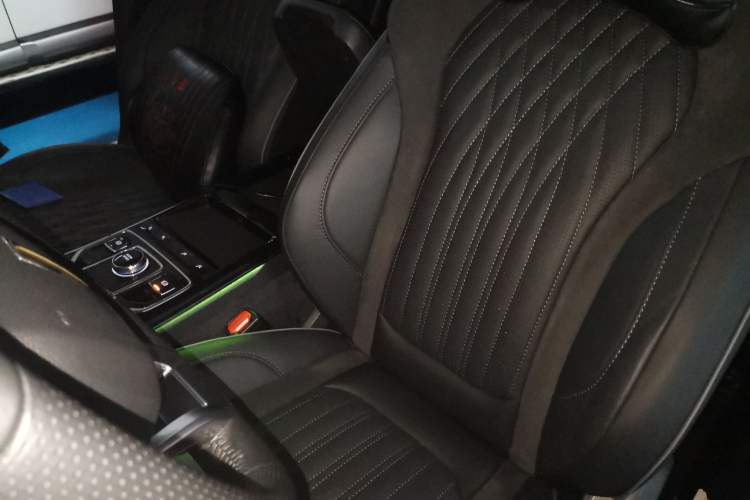 Used Hongqi HS5 2022 2.0T Smart Connect Flagship All-Wheel-Drive Version Left Front Seat
