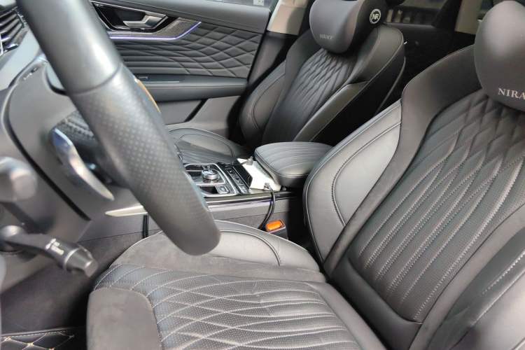 Used Hongqi HS5 2022 2.0T Smart Connect Flagship All-Wheel-Drive Version Left Front Seat