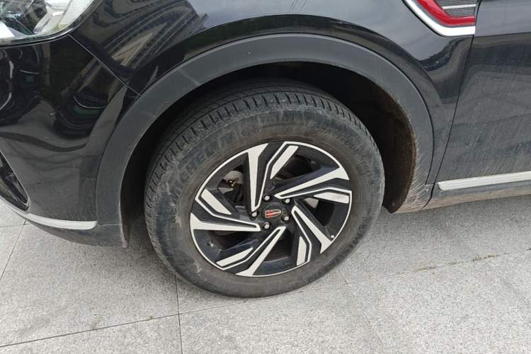 Used Hongqi HS5 2022 2.0T Smart Connect Flagship Edition Left Front Wheel Hub