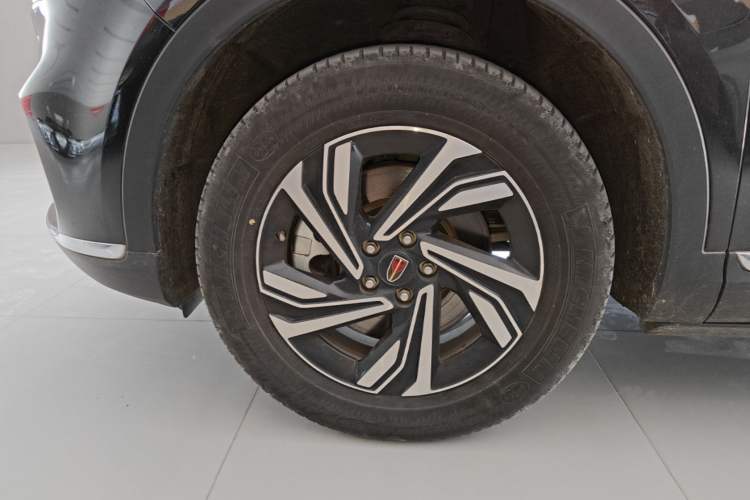 Used Hongqi HS5 2022 Revised Version 2.0T Smart Connect Flagship Edition Left Front Wheel Hub