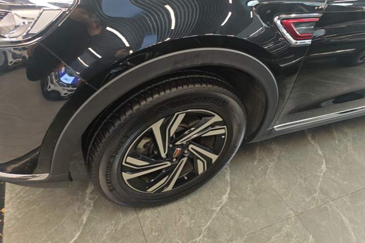 Used Hongqi HS5 2022 Revised Version 2.0T Smart Connect Flagship Edition Left Front Wheel Hub