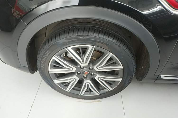 Used Hongqi HS5 2022 Facelifted Version 2.0T Smart Connect Flagship All-Wheel-Drive Edition Left Front Wheel Hub