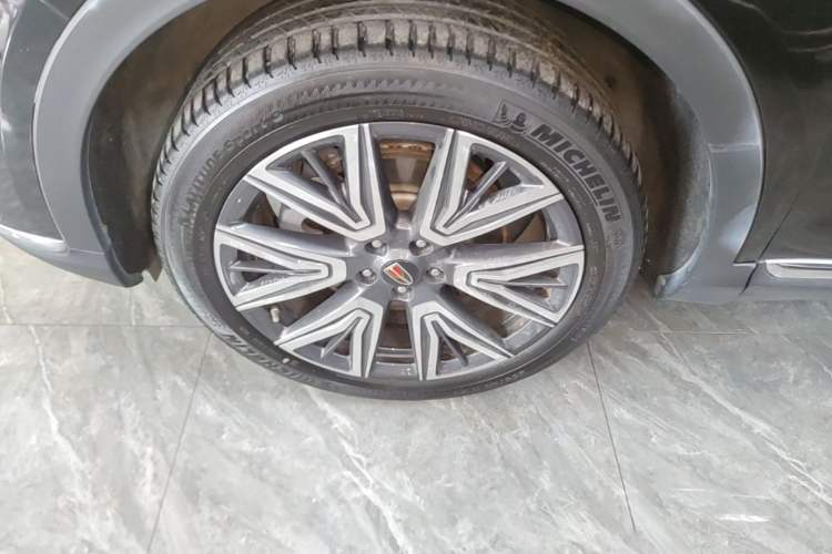 Used Hongqi HS5 2022 Facelifted Version 2.0T Smart Connect Flagship All-Wheel-Drive Edition Left Front Wheel Hub