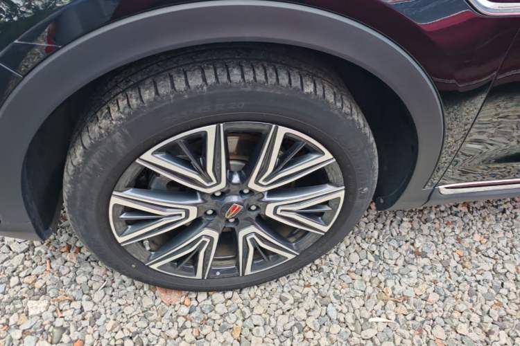 Used Hongqi HS5 2022 Facelifted Version 2.0T Smart Connect Flagship All-Wheel-Drive Edition Left Front Wheel Hub
