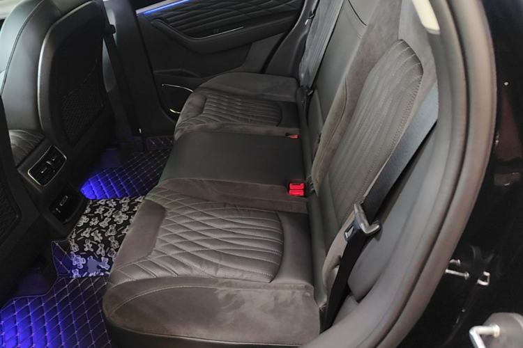 Used Hongqi HS5 2022 Revised Version 2.0T Smart Connect Flagship Edition Left Rear Seat