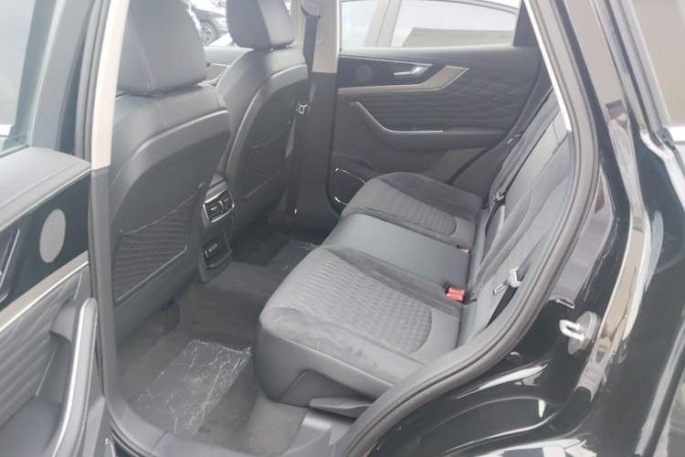 Used Hongqi HS5 2022 2.0T Smart Connect Flagship Edition Left Rear Seat