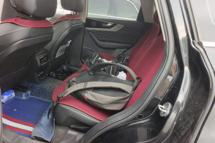 Used Hongqi HS5 2022 Revised Version 2.0T Smart Connect Flagship Edition Left Rear Seat