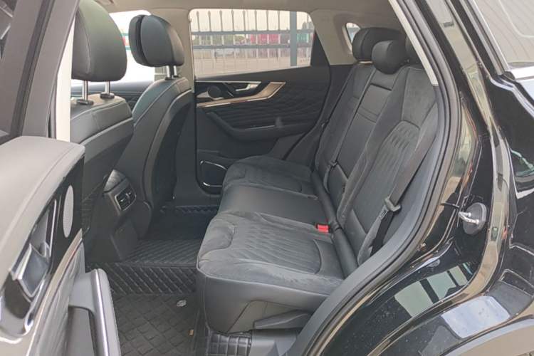 Used Hongqi HS5 2022 Revised Version 2.0T Smart Connect Flagship Edition Left Rear Seat