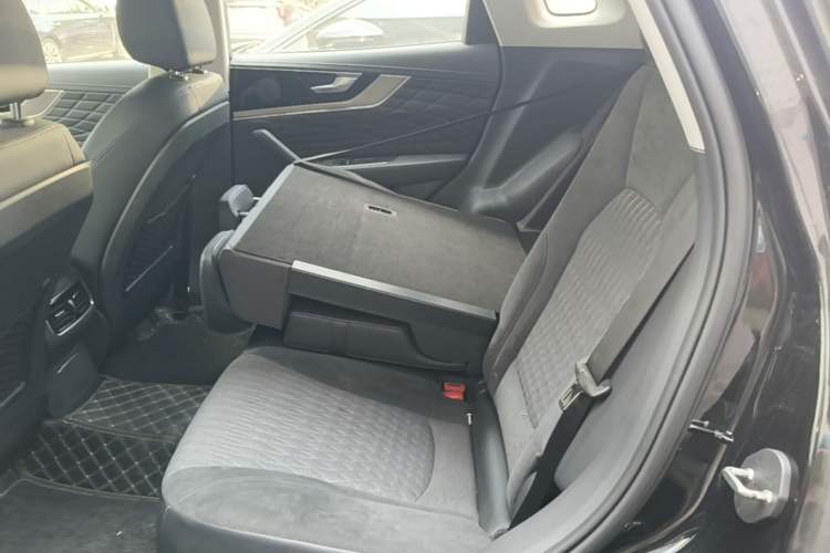 Used Hongqi HS5 2022 2.0T Smart Connect Flagship Edition Left Rear Seat