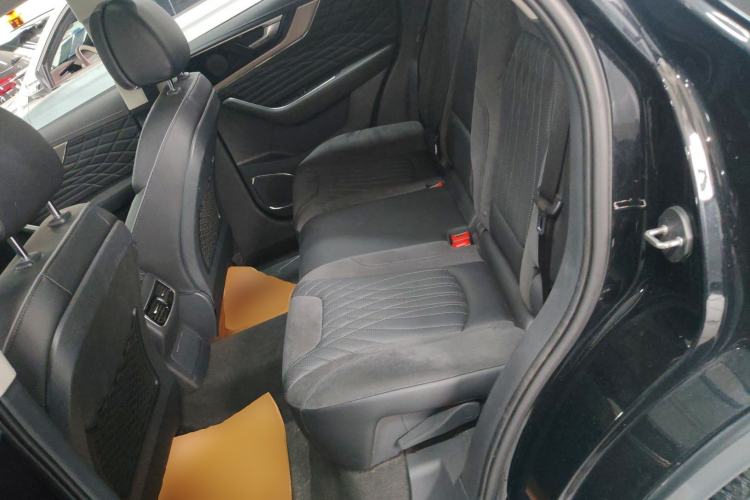 Used Hongqi HS5 2022 Revised Version 2.0T Smart Connect Flagship Edition Left Rear Seat