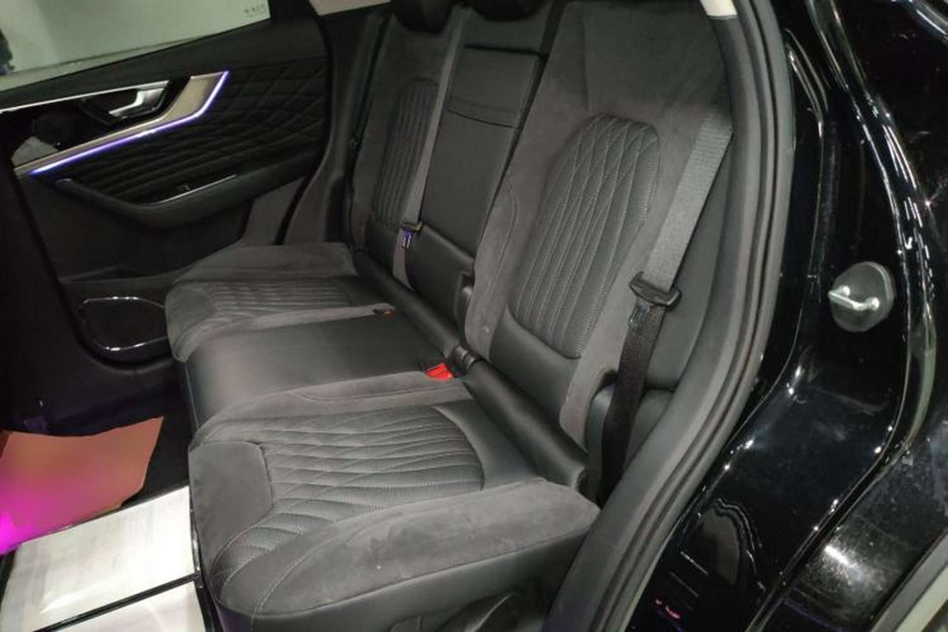 Used Hongqi HS5 2022 Revised Version 2.0T Smart Connect Flagship Edition Left Rear Seat