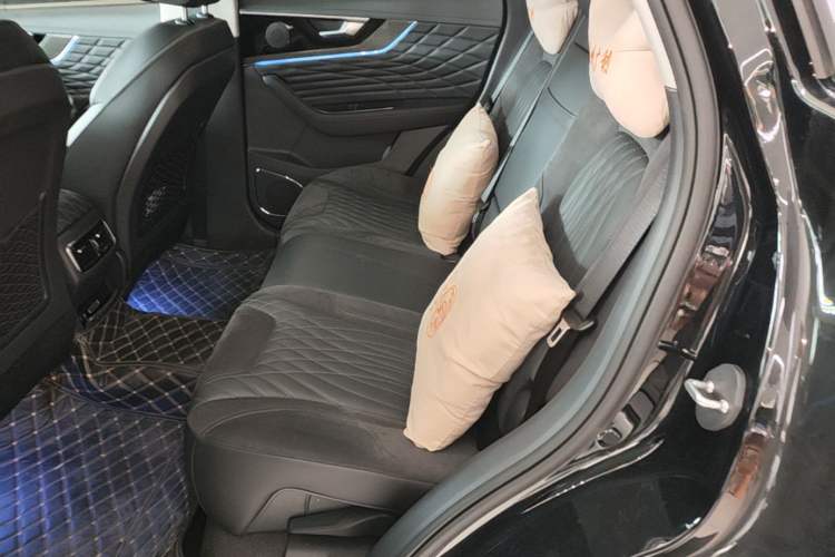 Used Hongqi HS5 2022 Facelifted Version 2.0T Smart Connect Flagship Edition Left Rear Seat